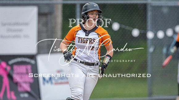 Ipswich vs Hamilton-Wenham Girls HS Varsity Softball Game 2026_2026-05-13_06-05-20_1K7A7945_@TimCardew_2026