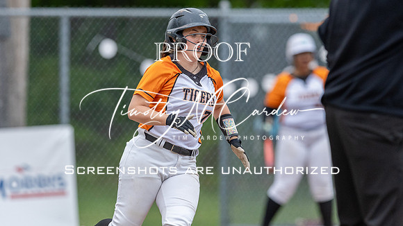 Ipswich vs Hamilton-Wenham Girls HS Varsity Softball Game 2026_2026-05-13_06-05-21_1K7A7948_@TimCardew_2026