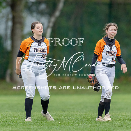 Ipswich vs Hamilton-Wenham Girls HS Varsity Softball Game 2026_2026-05-13_06-10-32_1K7A8124_@TimCardew_2026