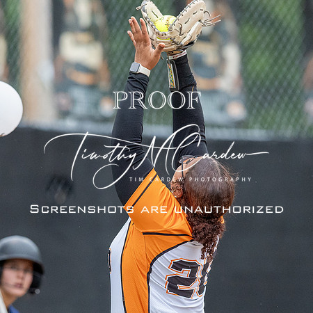 Ipswich vs Hamilton-Wenham Girls HS Varsity Softball Game 2026_2026-05-13_06-12-02_1K7A8157_@TimCardew_2026