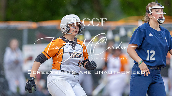 Ipswich vs Hamilton-Wenham Girls HS Varsity Softball Game 2026_2026-05-13_06-22-20_1K7A8306_@TimCardew_2026