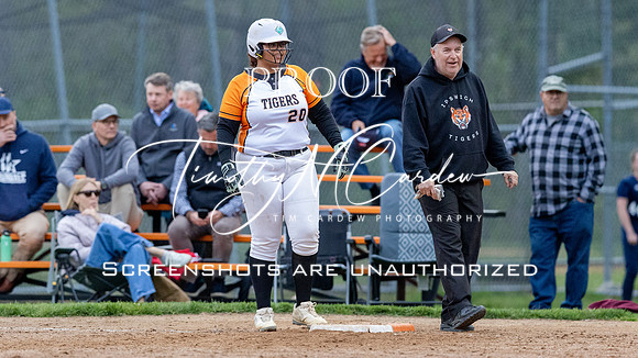 Ipswich vs Hamilton-Wenham Girls HS Varsity Softball Game 2026_2026-05-13_06-45-45_1K7A8492_@TimCardew_2026