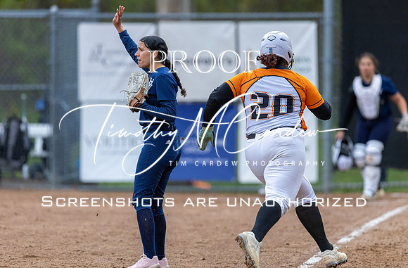 Ipswich vs Hamilton-Wenham Girls HS Varsity Softball Game 2026_2026-05-13_06-47-55_1K7A8557_@TimCardew_2026
