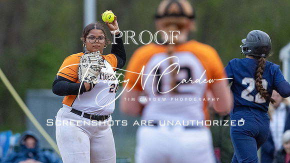 Ipswich vs Hamilton-Wenham Girls HS Varsity Softball Game 2026_2026-05-13_06-53-24_1K7A8621_@TimCardew_2026