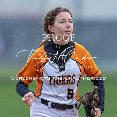 Ipswich vs Hamilton-Wenham Girls HS Varsity Softball Game 2026_2026-05-13_06-55-18_1K7A8647_@TimCardew_2026