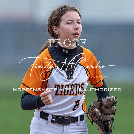 Ipswich vs Hamilton-Wenham Girls HS Varsity Softball Game 2026_2026-05-13_06-55-19_1K7A8648_@TimCardew_2026