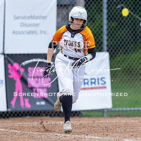 Ipswich vs Hamilton-Wenham Girls HS Varsity Softball Game 2026_2026-05-13_06-58-38_1K7A8696_@TimCardew_2026