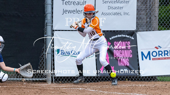 Ipswich vs Hamilton-Wenham Girls HS Varsity Softball Game 2026_2026-05-13_07-01-14_1K7A8753_@TimCardew_2026