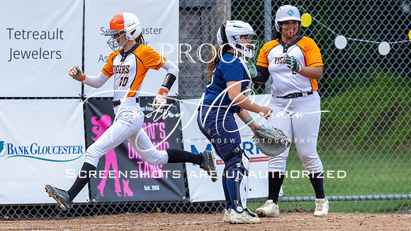 Ipswich vs Hamilton-Wenham Girls HS Varsity Softball Game 2026_2026-05-13_07-04-37_1K7A8864_@TimCardew_2026