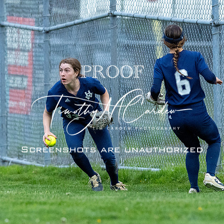 Ipswich vs Hamilton-Wenham Girls HS Varsity Softball Game 2026_2026-05-13_07-05-40_1K7A8903_@TimCardew_2026