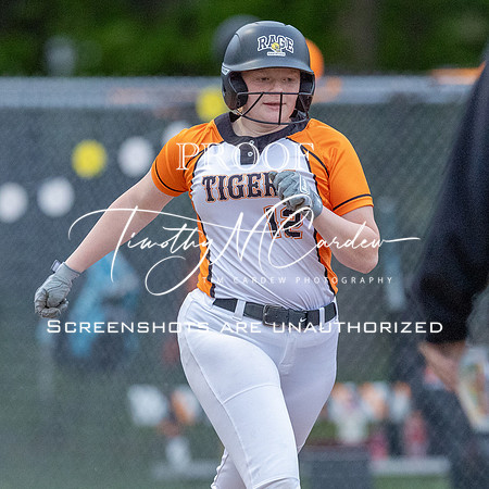 Ipswich vs Hamilton-Wenham Girls HS Varsity Softball Game 2026_2026-05-13_07-06-32_1K7A8984_@TimCardew_2026