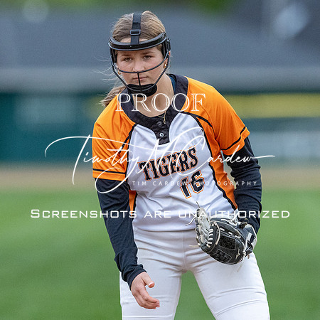Ipswich vs Hamilton-Wenham Girls HS Varsity Softball Game 2026_2026-05-13_07-07-12_1K7A8992_@TimCardew_2026