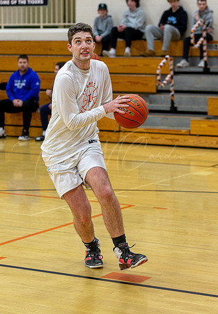 Ipswich vs Stoneham Boys HS Varsity Basketball 2023_02-17_04-44-34_AB5W9063_@TimCardew_2023