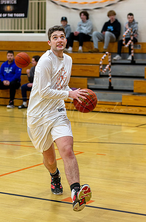 Ipswich vs Stoneham Boys HS Varsity Basketball 2023_02-17_04-44-34_AB5W9064_@TimCardew_2023