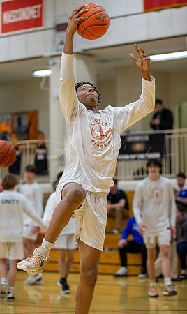 Ipswich vs Stoneham Boys HS Varsity Basketball 2023_02-17_04-45-38_AB5W9161_@TimCardew_2023
