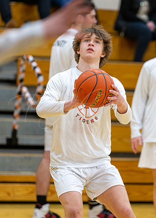 Ipswich vs Stoneham Boys HS Varsity Basketball 2023_02-17_04-50-54_AB5W9378_@TimCardew_2023