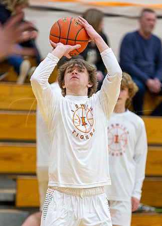 Ipswich vs Stoneham Boys HS Varsity Basketball 2023_02-17_04-50-55_AB5W9380_@TimCardew_2023