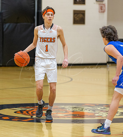 Ipswich vs Stoneham Boys HS Varsity Basketball 2023_02-17_05-17-11_AB5W9626_@TimCardew_2023
