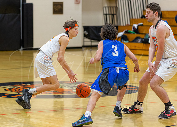 Ipswich vs Stoneham Boys HS Varsity Basketball 2023_02-17_05-17-13_AB5W9629_@TimCardew_2023