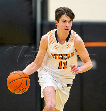 Ipswich vs Stoneham Boys HS Varsity Basketball 2023_02-17_05-23-02_DT7T1779_@TimCardew_2023