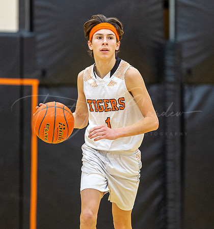 Ipswich vs Stoneham Boys HS Varsity Basketball 2023_02-17_05-27-30_DT7T1830_@TimCardew_2023
