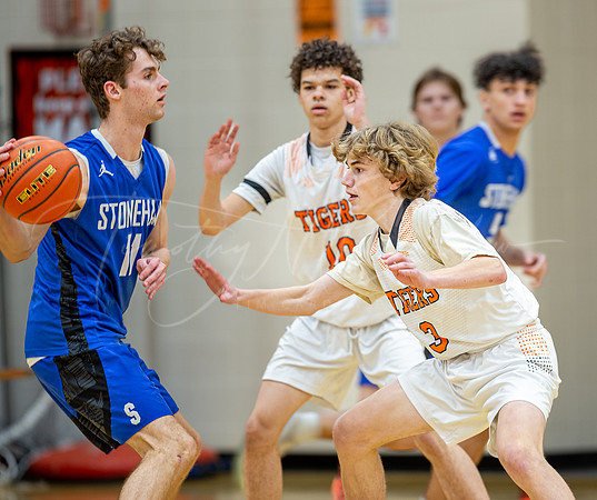 Ipswich vs Stoneham Boys HS Varsity Basketball 2023_02-17_05-29-34_DT7T1862_@TimCardew_2023