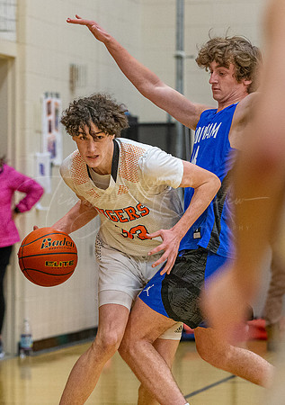 Ipswich vs Stoneham Boys HS Varsity Basketball 2023_02-17_05-33-16_AB5W9877_@TimCardew_2023