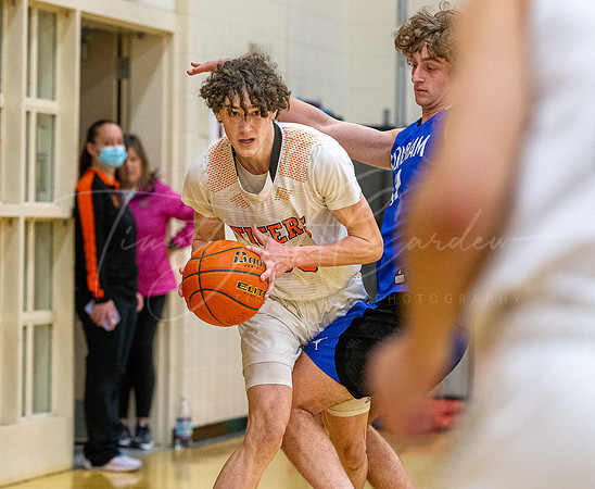 Ipswich vs Stoneham Boys HS Varsity Basketball 2023_02-17_05-33-16_AB5W9878_@TimCardew_2023