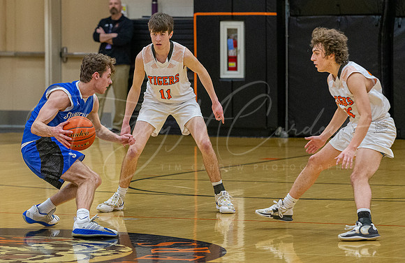 Ipswich vs Stoneham Boys HS Varsity Basketball 2023_02-17_05-38-08_AB5W9906_@TimCardew_2023