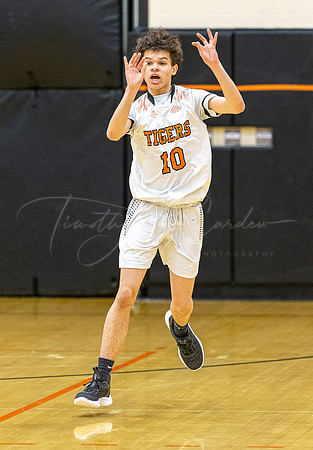 Ipswich vs Stoneham Boys HS Varsity Basketball 2023_02-17_05-38-17_AB5W9911_@TimCardew_2023