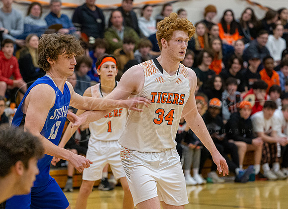 Ipswich vs Stoneham Boys HS Varsity Basketball 2023_02-17_05-38-53_AB5W9938_@TimCardew_2023