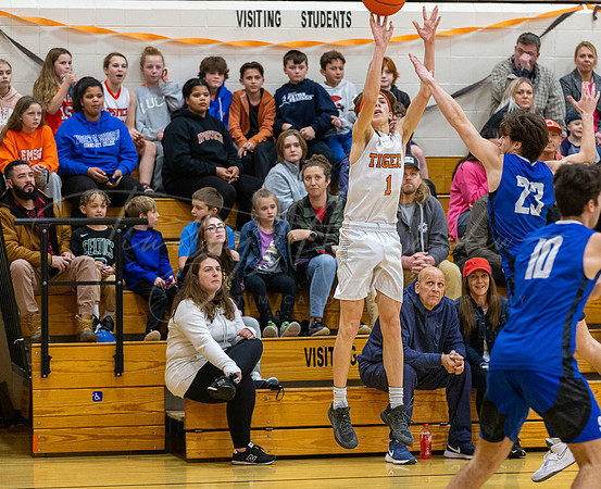 Ipswich vs Stoneham Boys HS Varsity Basketball 2023_02-17_05-39-24_AB5W9972_@TimCardew_2023