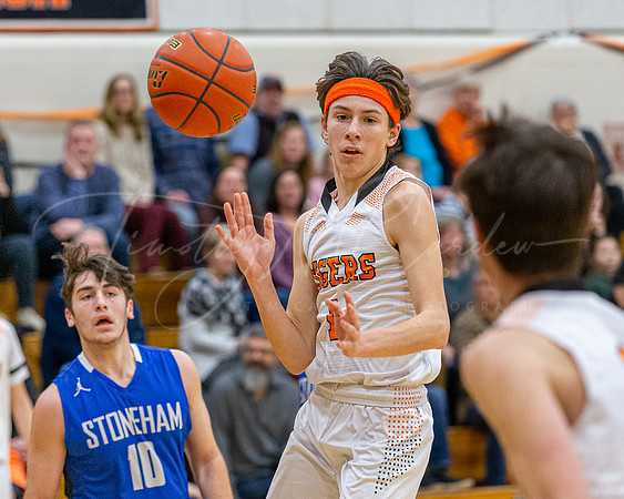 Ipswich vs Stoneham Boys HS Varsity Basketball 2023_02-17_05-42-08_AB5W0037_@TimCardew_2023