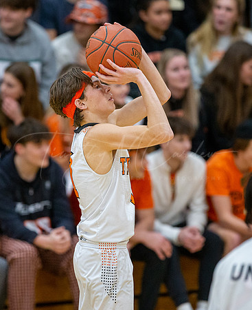 Ipswich vs Stoneham Boys HS Varsity Basketball 2023_02-17_05-53-43_DT7T2095_@TimCardew_2023