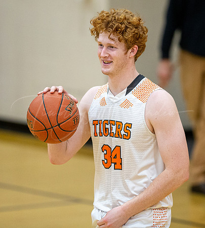 Ipswich vs Stoneham Boys HS Varsity Basketball 2023_02-17_05-54-03_DT7T2112_@TimCardew_2023