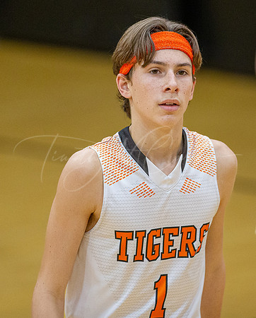 Ipswich vs Stoneham Boys HS Varsity Basketball 2023_02-17_05-54-07_DT7T2125_@TimCardew_2023