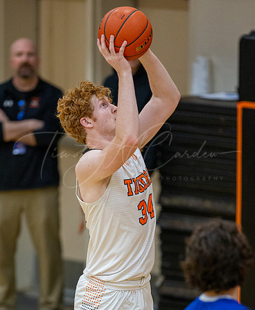 Ipswich vs Stoneham Boys HS Varsity Basketball 2023_02-17_05-56-28_DT7T2231_@TimCardew_2023