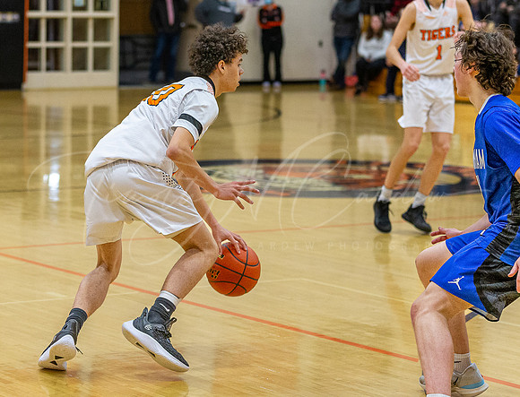 Ipswich vs Stoneham Boys HS Varsity Basketball 2023_02-17_06-16-48_AB5W0366_@TimCardew_2023