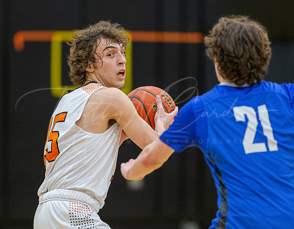Ipswich vs Stoneham Boys HS Varsity Basketball 2023_02-17_06-07-19_DT7T2628_@TimCardew_2023