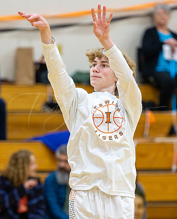 Ipswich vs Stoneham Boys HS Varsity Basketball 2023_02-17_04-49-18_AB5W9296_@TimCardew_2023