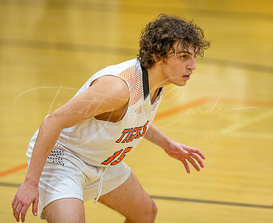 Ipswich vs Stoneham Boys HS Varsity Basketball 2023_02-17_06-00-16_DT7T2380_@TimCardew_2023