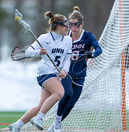 University of New Hampshire vs #25 University of Connecticut Women’s Lacrosse Game 2022_2022-02-27_02-25-18_AB5W3932_@TimCardew_2022