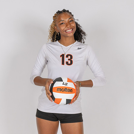 Ipswich Volleyball Media Day 2026_2026-08-28_03-31-56_0X4A1344_@TimCardew_2026