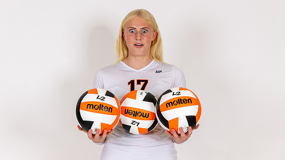 Ipswich Volleyball Media Day 2026_2026-08-28_04-11-04_0X4A1651_@TimCardew_2026