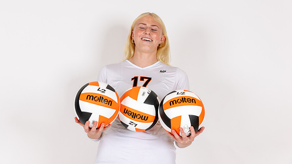Ipswich Volleyball Media Day 2026_2026-08-28_04-11-05_0X4A1652_@TimCardew_2026