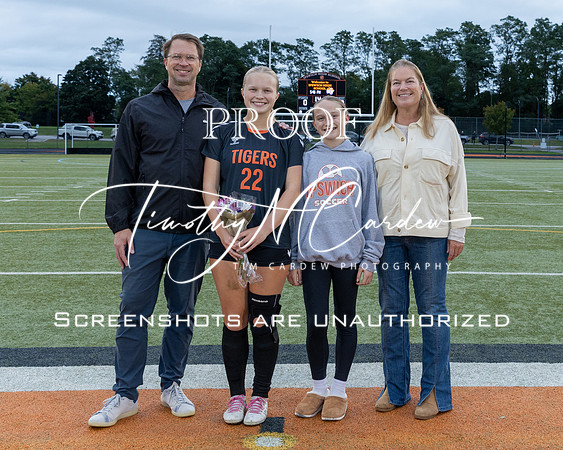 Ipswich vs Amesbury Girls Soccer 2026 Senior Night_2026-09-29_05-43-09_311A7099_@TimCardew_2026