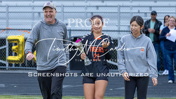 Ipswich vs Amesbury Girls Soccer 2026 Senior Night_2026-09-29_05-38-49_1K7A7381_@TimCardew_2026