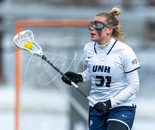 University of New Hampshire vs #25 University of Connecticut Women’s Lacrosse Game 2022_2022-02-27_03-55-20_AB5W6727_@TimCardew_2022