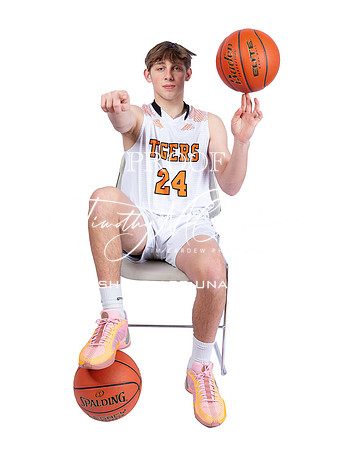 Ipswich HS Boys Basketball 2025 Media Day_2025-01-09_04-39-34_DT7T8993_@TimCardew_2025-Edit