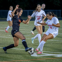 Ipswich vs Amesbury Girls Soccer 2026 Senior Night_2026-09-29_06-21-49_1K7A7490_@TimCardew_2026